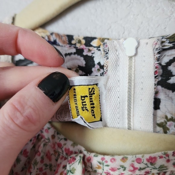 SHUTTER BUG by Betsy Daniels VTG 70s Girls Prairie Cottagecore Dress 8 Floral - Picture 3 of 9